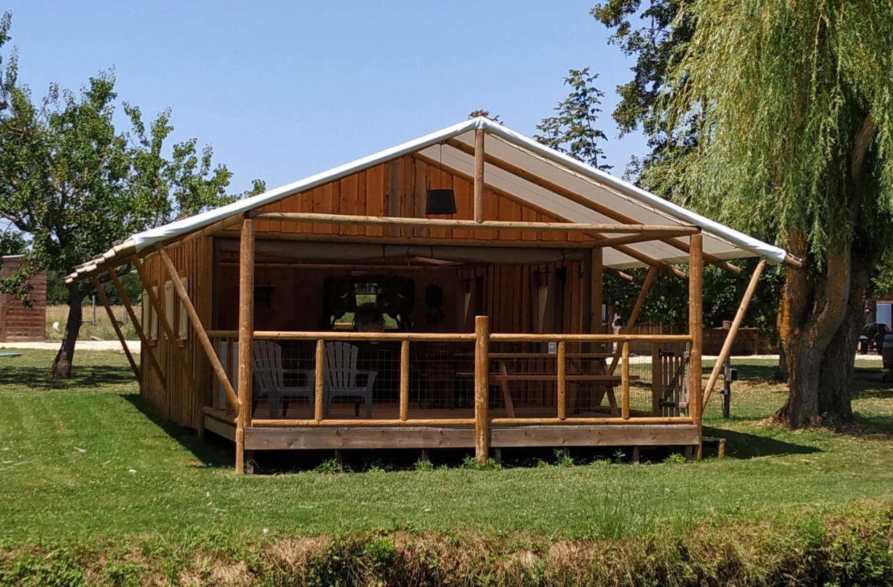 Bed and Breakfast Domaine Ramonjavel, glamping&alpaca's à Fongrave Extérieur photo