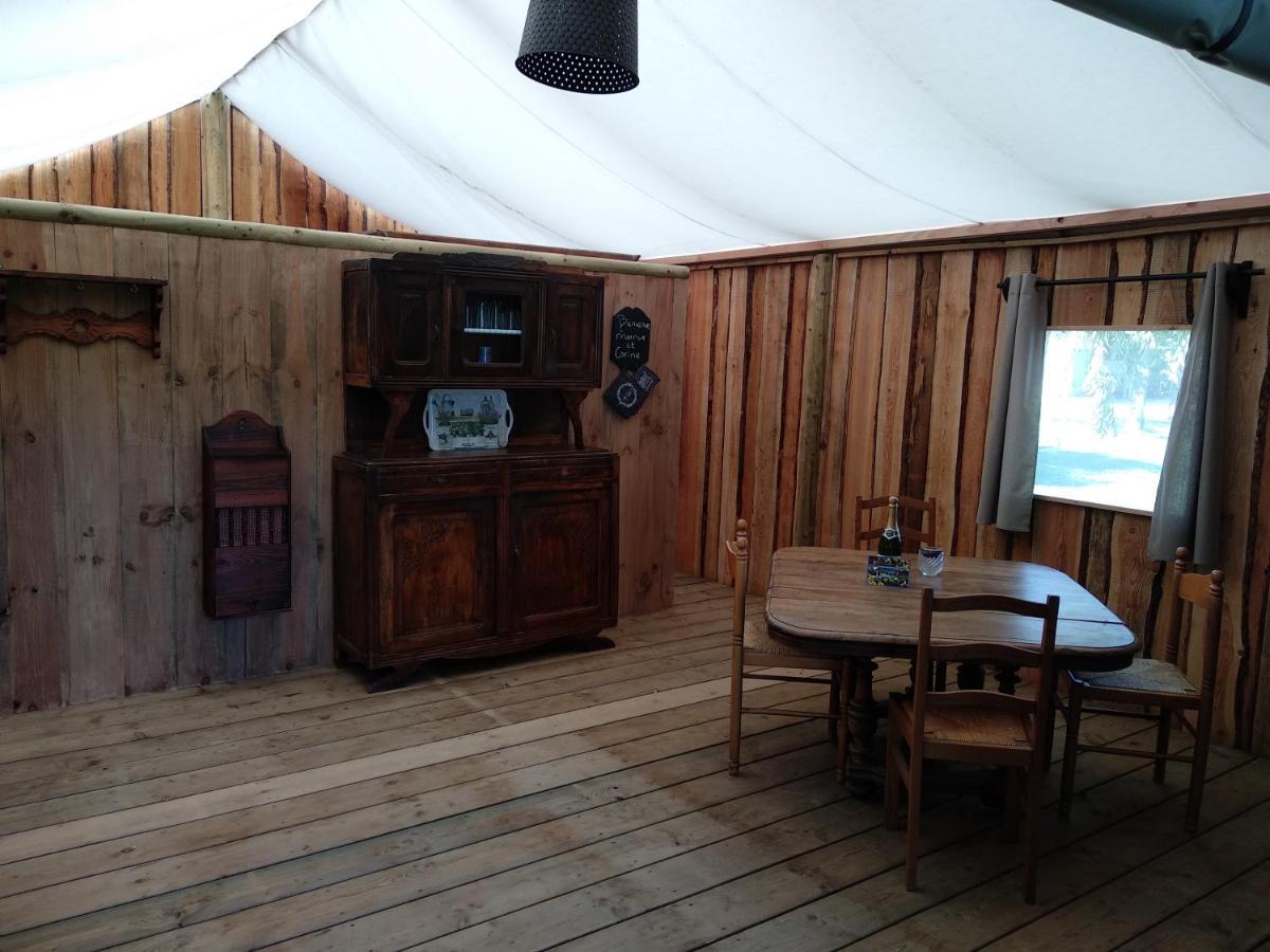 Bed and Breakfast Domaine Ramonjavel, glamping&alpaca's à Fongrave Extérieur photo